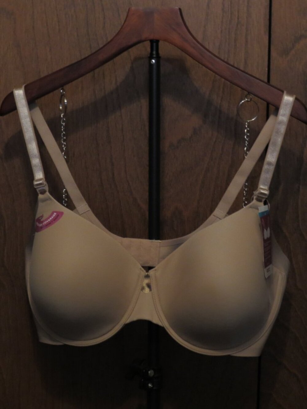 NEW WITH TAGS Olga by Warners 44C No Side Effects Underwire Bra